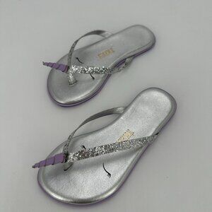TKEES Toddler Girl's Mini Unicorn Flip-Flop Sandals in Silver Sparkled sz 9/10
